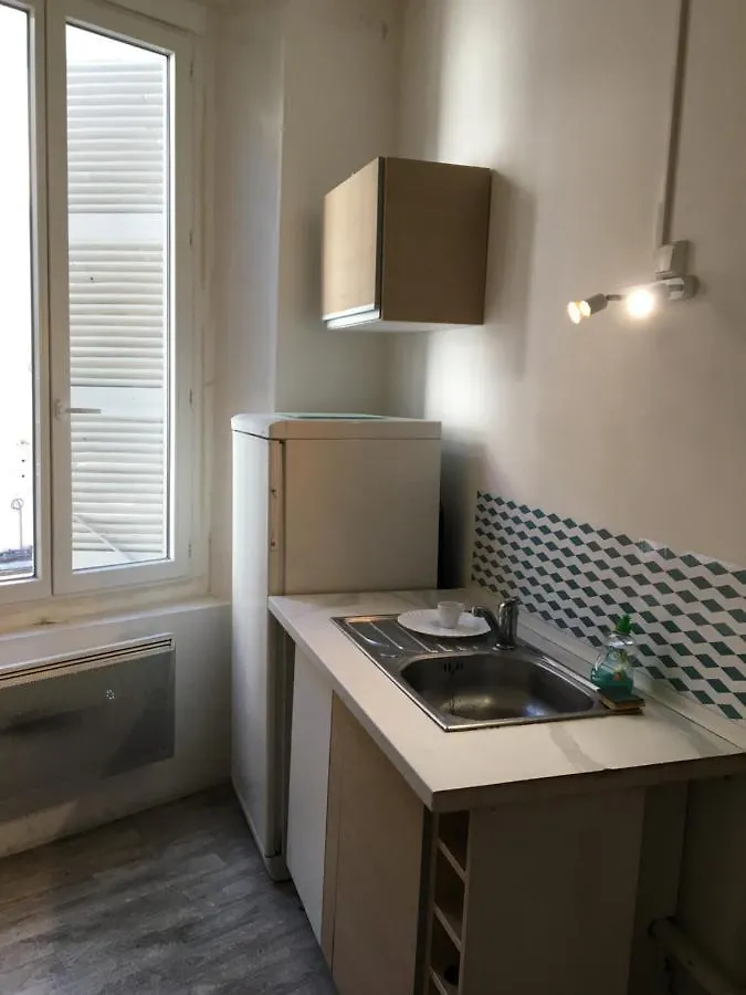 Le Victor Hugo 1G Et Sa Pizza Offerte Apartment Aurillac